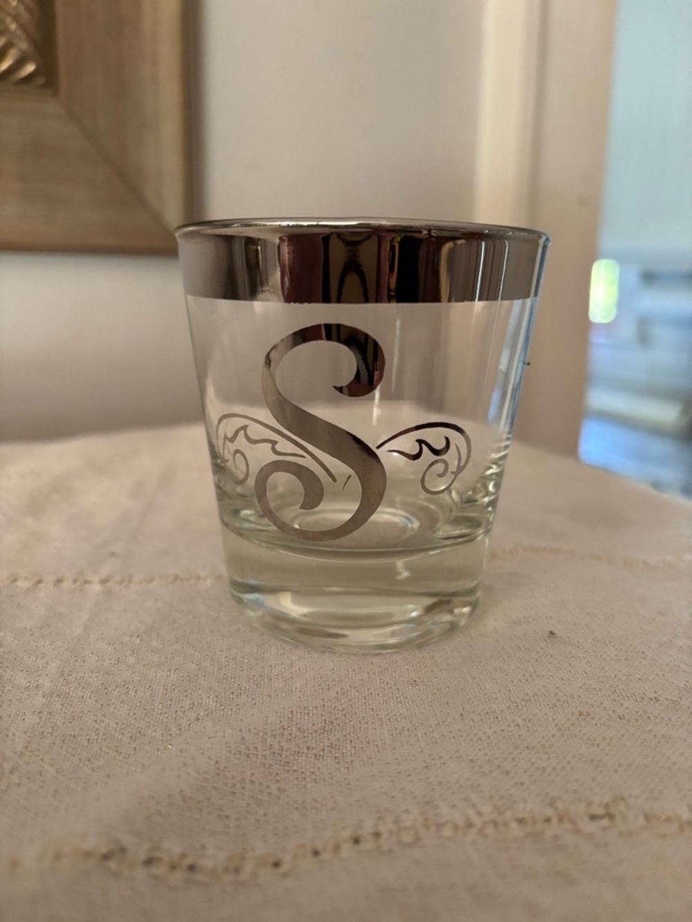 Set of 6 Mid-Century Dorothy Thorpe Trimmed Monogram 'S' Glass Tumblers